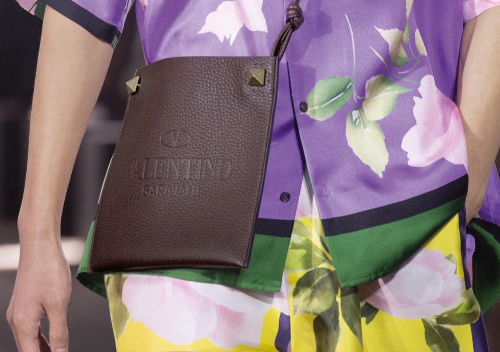Valentino Xuân/Hè 2021: Hiện đại hóa bản sắc lịch sử Valentino Xuân/Hè 2021: Hiện đại hóa bản sắc lịch sử