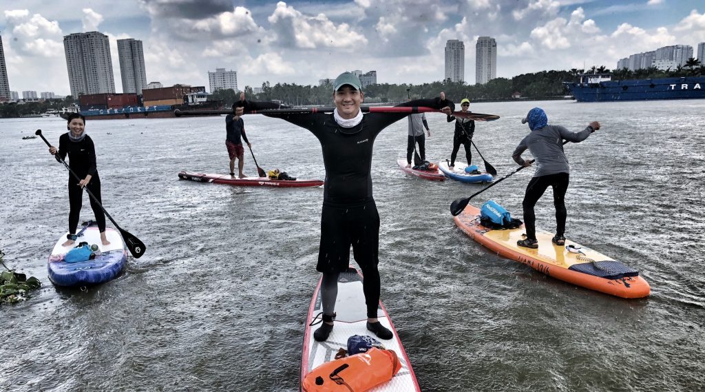 #SaigonFitnessSeries: Tuấn Hồ, chàng doanh nhân có niềm đam mê lớn với môn thể thao chèo thuyền đứng #SaigonFitnessSeries: Tuấn Hồ, chàng doanh nhân có niềm đam mê lớn với môn thể thao chèo thuyền đứng