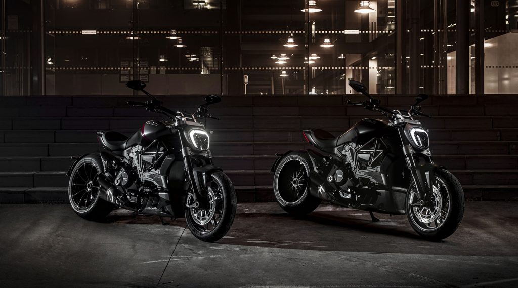 XDiavel Dark và XDiavel Black Star: Bộ đôi kỵ sĩ bóng đêm của thương hiệu Ducati XDiavel Dark và XDiavel Black Star: Bộ đôi kỵ sĩ bóng đêm của thương hiệu Ducati