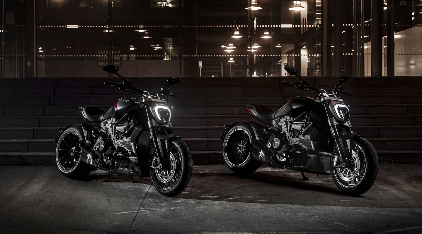 XDiavel Dark và XDiavel Black Star: Bộ đôi kỵ sĩ bóng đêm của thương hiệu Ducati