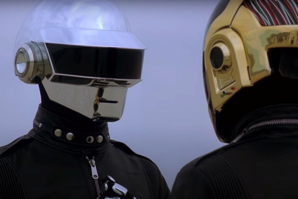 Bộ đôi huyền thoại Daft Punk chính thức tan rã Bộ đôi huyền thoại Daft Punk chính thức tan rã