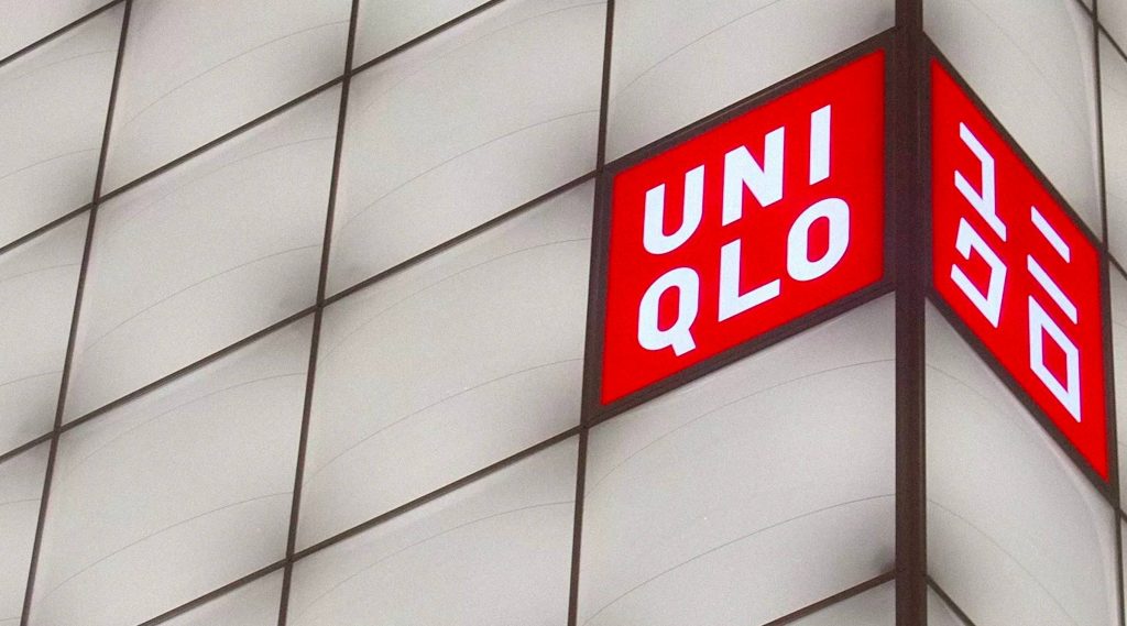 Uniqlo vượt mặt Zara, Fast Retailing trở thành tập đoàn thời trang giá trị nhất thế giới Uniqlo vượt mặt Zara, Fast Retailing trở thành tập đoàn thời trang giá trị nhất thế giới