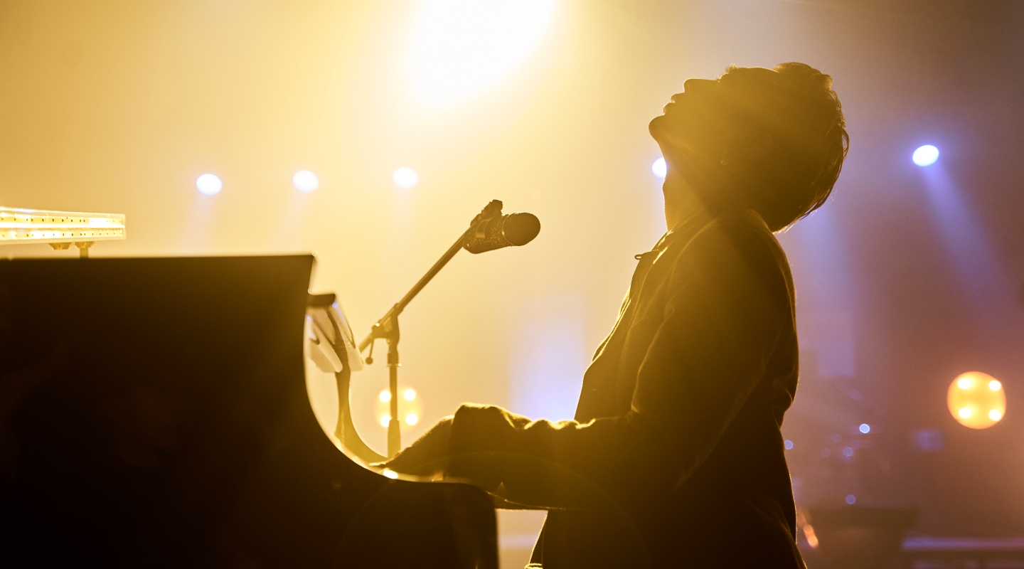 Không còn là “hoàng tử ballad”, SOOBIN khẳng định hệ “dân chơi mới” khi vừa đàn vừa hát Jazz