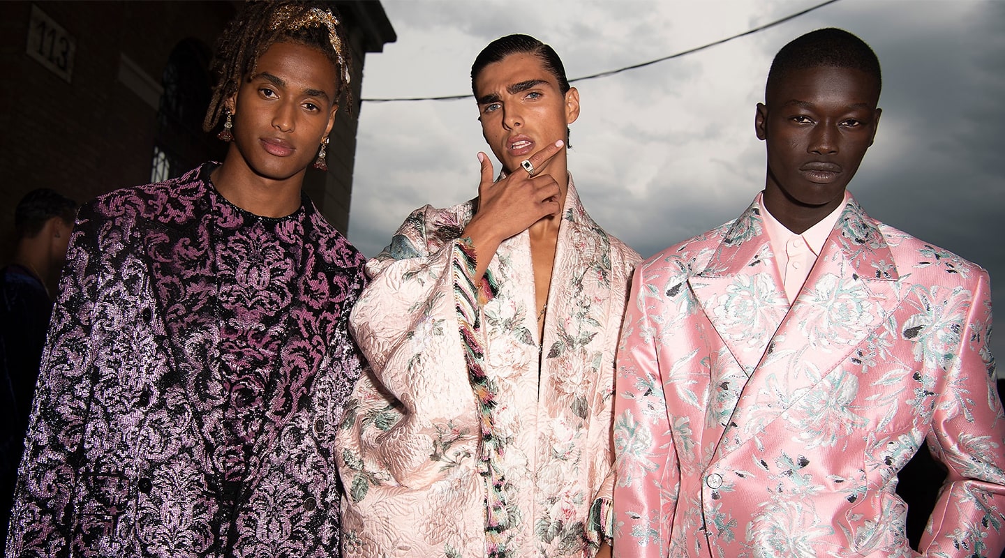 Dolce&Gabbana Alta Sartoria 2021: Nét gợi cảm xa hoa của nam giới