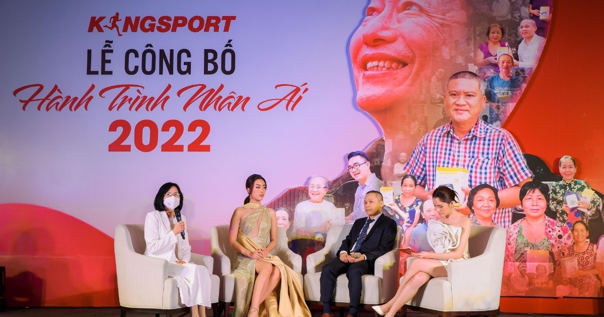 Hành trình nhân ái 2022: KingSport trao tặng 40.000 may đo huyết áp cho người cao tuổi Việt Nam