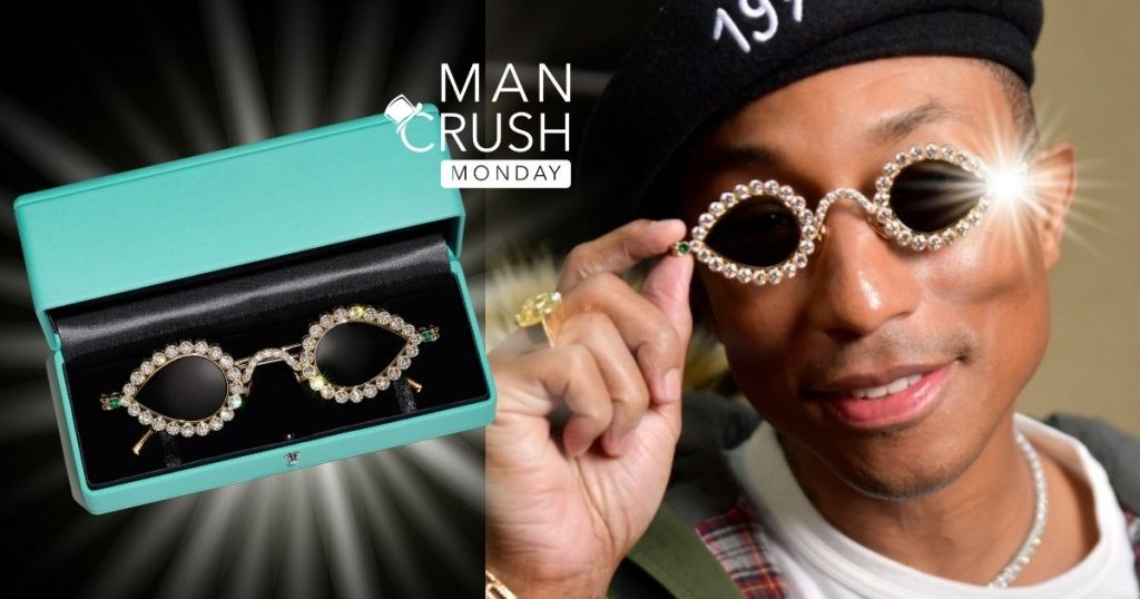 2022 chỉ mong sáng chói như Pharrell Williams đeo kính Tiffany & Co.!