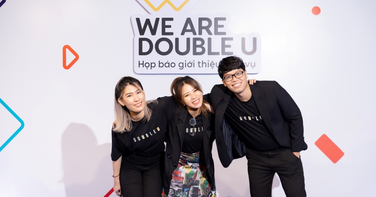 Double U – “Cánh tay” đắc lực cho nghệ sĩ Việt