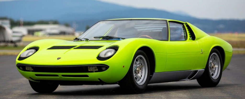 BizLab: Lamborghini 60 năm tuổi & Câu chuyện về một huyền thoại đã ra đời