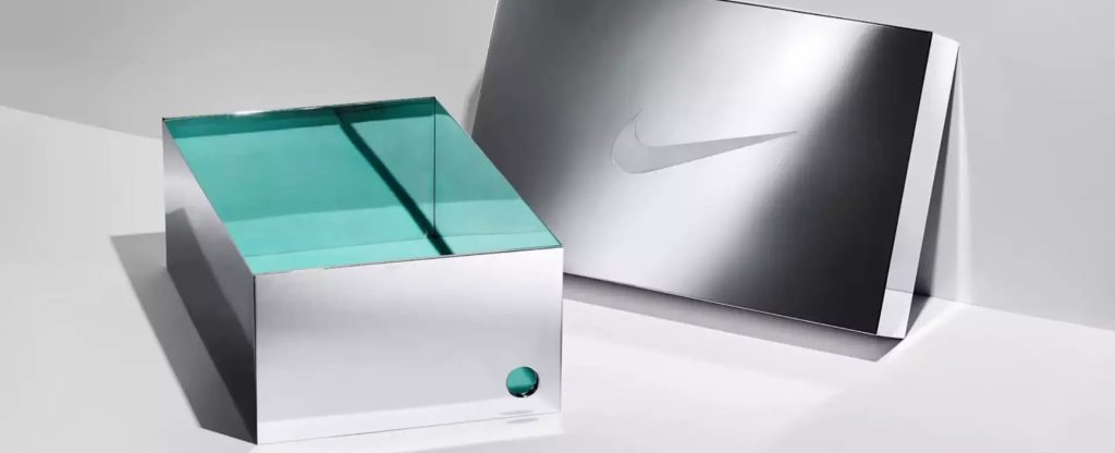 Hộp đựng giày bằng bạc nặng 10kg của Nike X Tiffany & Co.