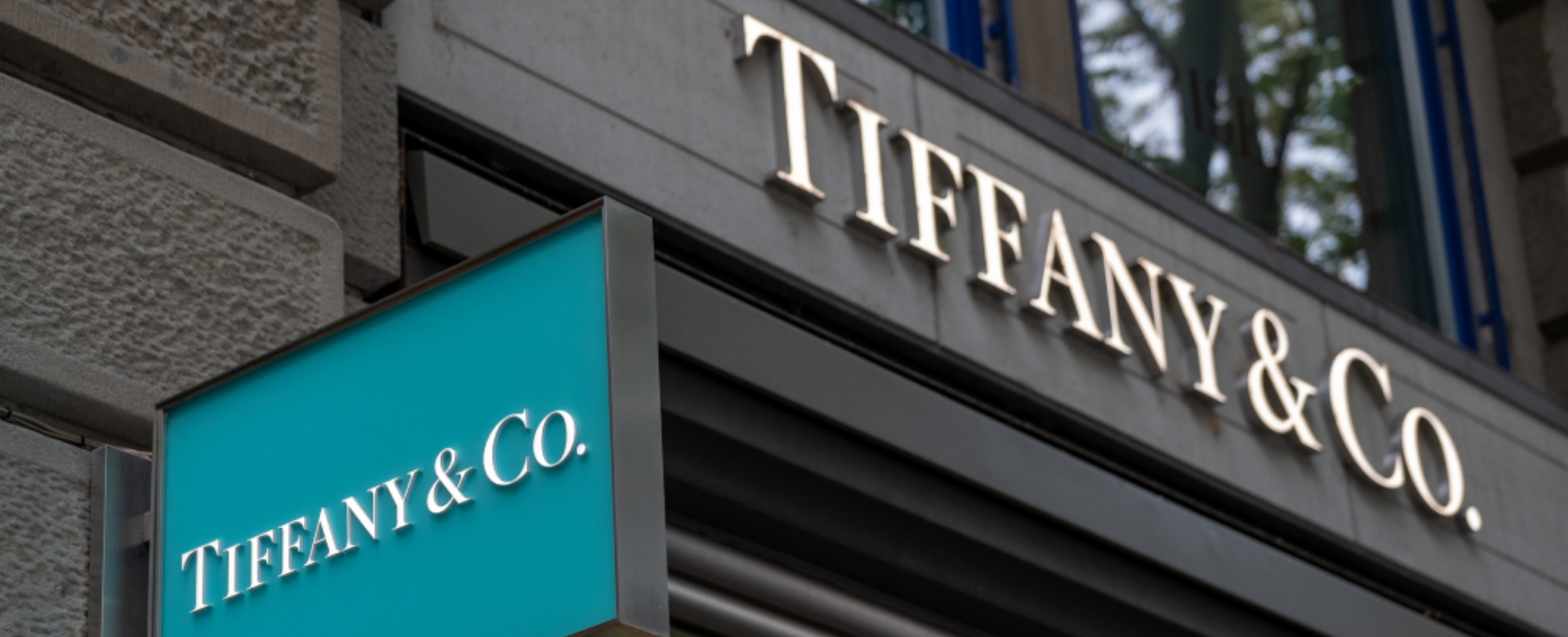 Cửa hàng huyền thoại của Tiffany & Co. mở cửa trở lại